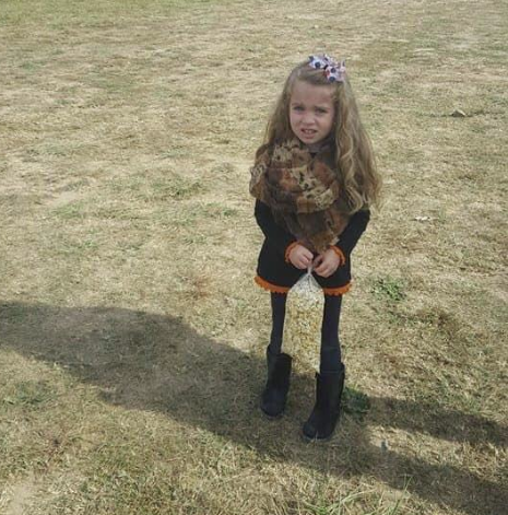 Imaginea articolului Iluzie optică: Ce au crezut internauţii despre fotografia unei fetiţe