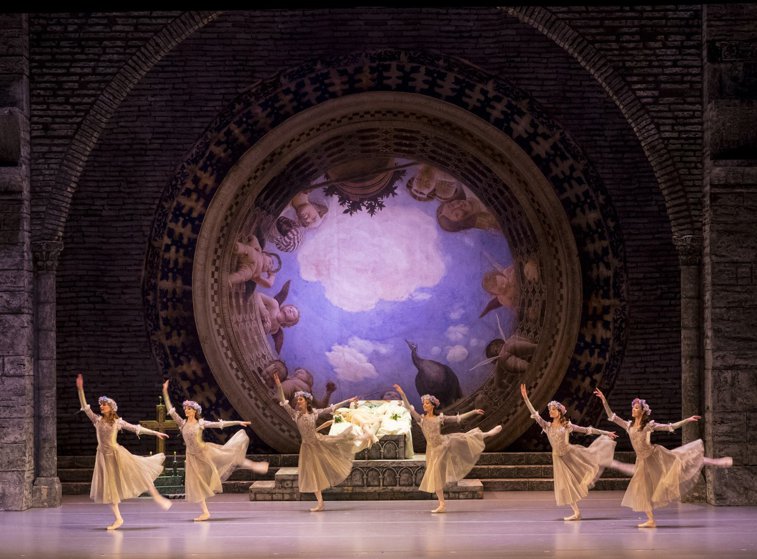 Imaginea articolului Prestigiosul Teatru de Operă şi Balet din Perm rămâne deschis, însă doar pentru câte un singur spectator pe reprezentaţie. Cum vor fi aleşi norocoşii melomani