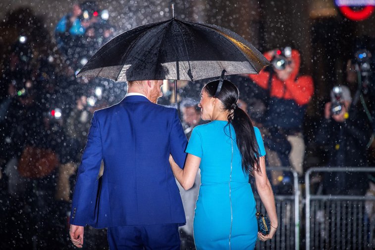 Imaginea articolului Ultima zi ca reprezentanţi ai familiei regale a Marii Britanii. Mesajul publicat de Prinţul Harry şi ducesa Meghan pe contul de Instagram "Sussex Royal"