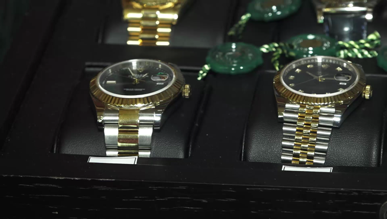 Imaginea articolului Richard Mille, ”ceasul vedetelor” şi Rolexul lui Ion Iliescu sunt scoase la licitaţie. Vezi cum arată şi cât costă
