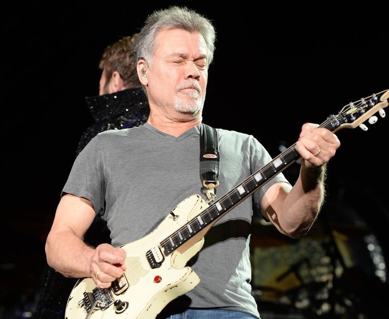 Imaginea articolului Chitaristul Eddie Van Halen a murit de cancer la 65 de ani