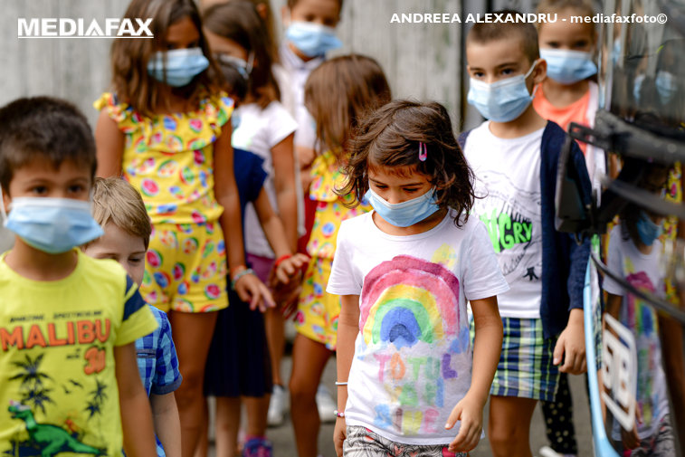 Imaginea articolului Joaca-n pandemie: În lipsa interacţiunii sociale, cei mici au nevoie de alternative