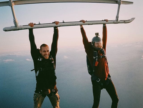 Imaginea articolului VIDEO Imaginile care au făcut furori pe Instagram: un salt cu paraşuta ieşit din comun 