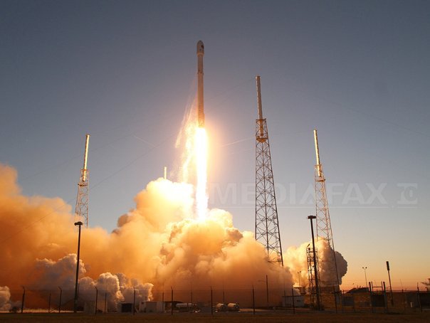 Imaginea articolului Elon Musk, fondatorul SpaceX, plănuieşte să colonizeze planeta Marte. Prima misiune cu echipaj