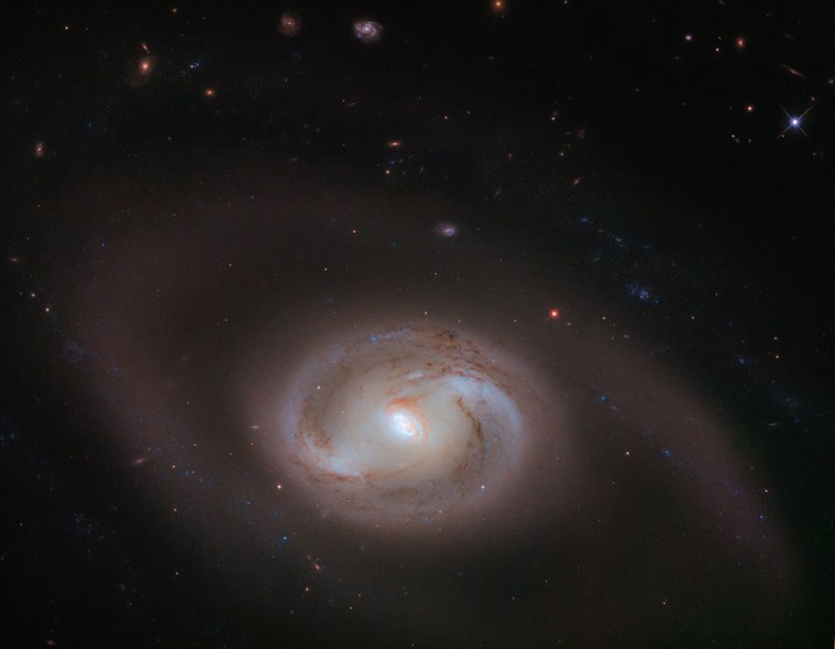 Imaginea articolului Gaura neagră din galaxia noastră este imprevizibilă STUDIU