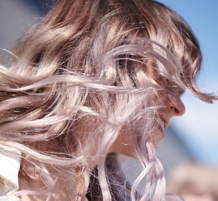 Imaginea articolului Sfaturile expertului pentru un păr sănătos după decolorare