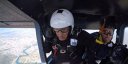 Imaginea articolului Reţeta celui mai bătrân paraşutist activ din Europa pentru menţinerea în formă. Are 88 de ani