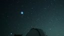 Imaginea articolului Imagine inedită în Hawaii. Un telescop japonez a surpins o misterioasă spirală albastră zburătoare
