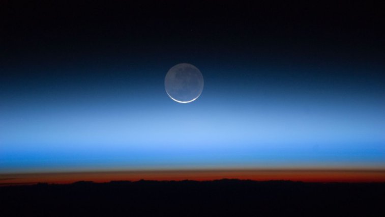 Imaginea articolului Fenomenul lunar numit "strălucirea lui Da Vinci" va fi vizibil săptămâna aceasta