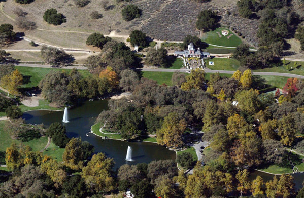 Ferma Neverland, cu o suprafaţă de 1.050 de hectare, amplasată pe colinele din Los Olivos