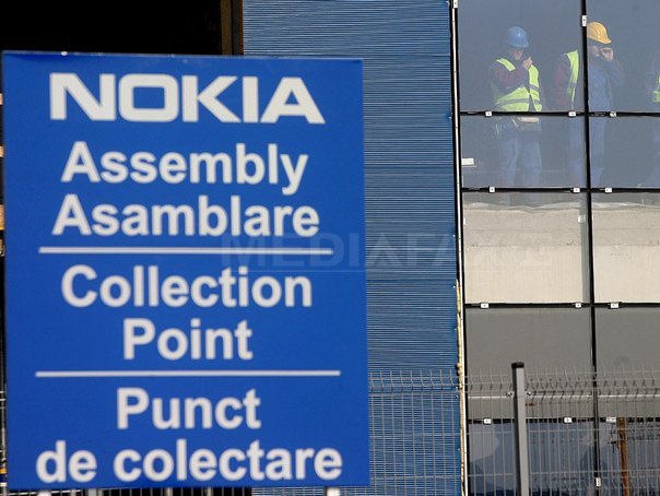 Imaginea articolului ANALIZĂ: Plecarea Nokia din România va afecta PIB. Construcţiile şi agricultura pot compensa pierderea
