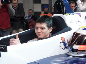 Imaginea articolului FMS International Signs Romanian Marinescu To Complete Formula BMW Line-Up