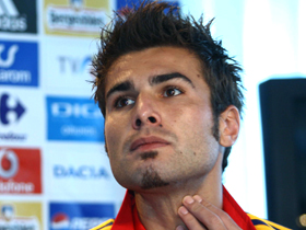 Imaginea articolului Romanian Striker Mutu Suffers Injury During Game Against As Roma