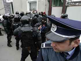 Imaginea articolului Romanian Gendarmerie Says Militants’ Aggressiveness Determined Their Intervention