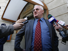 Imaginea articolului Romanian Anticorruption Prosecutors Hear Football League Head