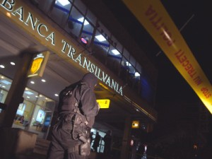 Imaginea articolului Robbed Romanian Bank Offers Reward For Info On Robbers