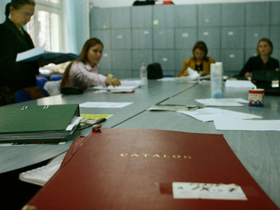 Imaginea articolului Romanian Govt Mulls Postponing Adoption Of Education Bill Until After Easter