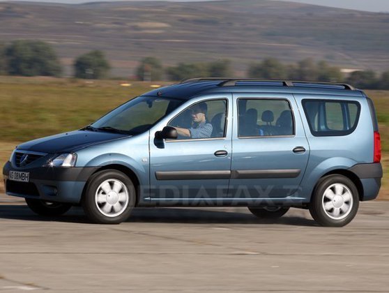 Imaginea articolului Romanian Carmaker Dacia Made 300,000 Logan MCVs In 4 Yrs