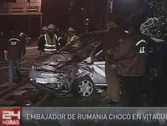 Imaginea articolului Romanian President Basescu Recalls Ambassador To Chile, Recently Involved In Car Crash