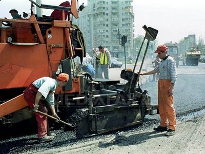Imaginea articolului Romanian Govt Oks Asphalt Works On County, Local Roads