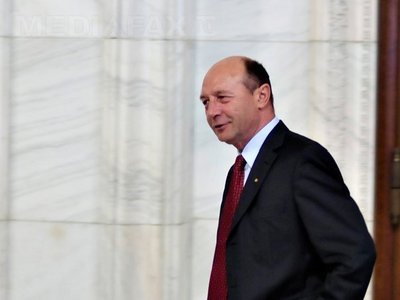 Imaginea articolului Romanian President Traian Basescu On Official Visit To Estonia