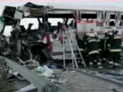 Imaginea articolului Five Dead, 23 Injured As Romanian Bus Collides With Truck In Hungary