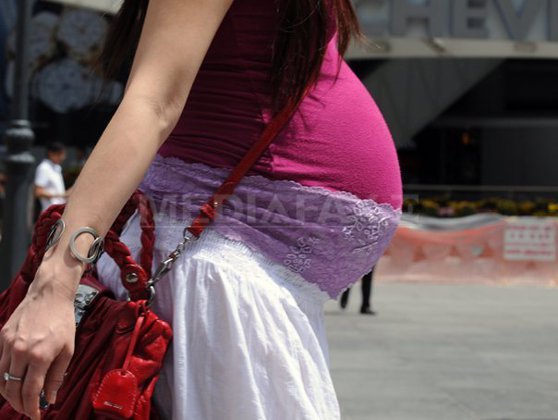 Imaginea articolului Romanian President Passes Law On Maternity Leave, Child-Rearing Benefit