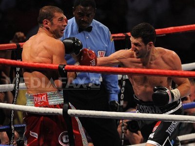 Imaginea articolului Romanian Boxer Lucian Bute Loses IBF Title By KO In Fifth Round Against England’s Carl Froch