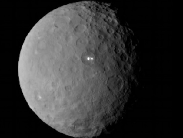 Imaginea articolului Imaginile MISTERIOASE de pe Ceres: NASA oferă o explicaţie - VIDEO