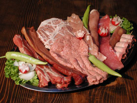 Imaginea articolului AVERTISMENT OMS: Carnea procesată, precum bacon-ul, şunca şi cârnaţii, cauzează cancer