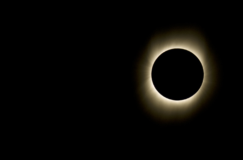 Imaginea articolului Astronomii au descoperit eclipsa a cărei durată depăşeşte orice record - FOTO 