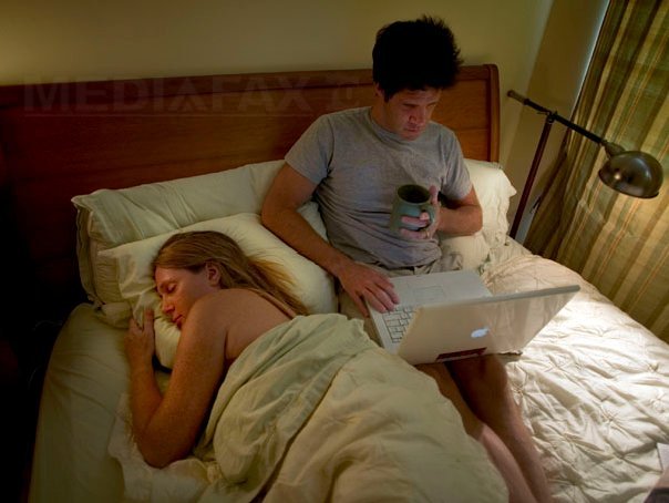 Imaginea articolului Poziţia de somn spune multe despre tine şi despre relaţia cu partenerul