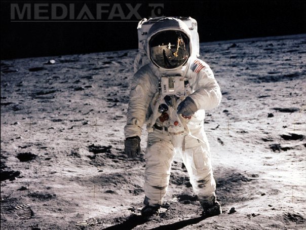 Imaginea articolului Cât rezistă un om în spaţiul cosmic fără costum de astronaut