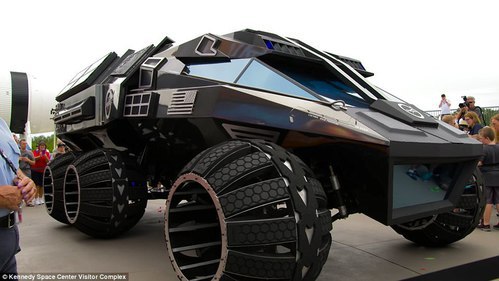 Imaginea articolului Batmobilul marţian care caută extratereştri. NASA dezvăluie noul concept de rover inspirat de Batman