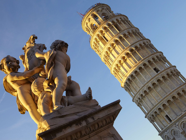 Imaginea articolului Cercetătorii au descoperit misterul Turnului din Pisa: de ce este înclinat şi cum de nu se prăbuşeşte