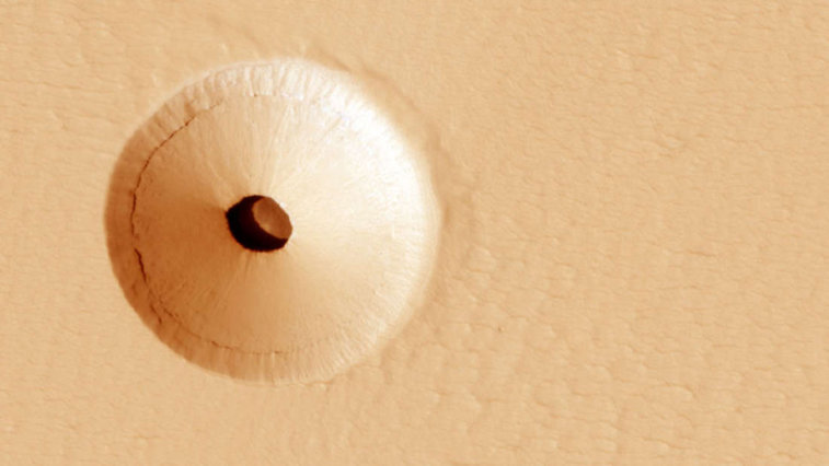 Imaginea articolului Descoperire surprinzătoare pe Marte. Imaginea a fost surprinsă din greşeală: ce reprezintă