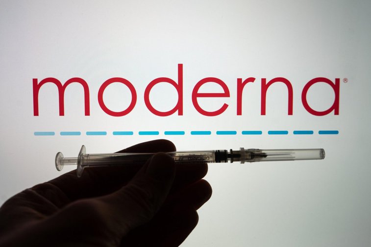 Imaginea articolului Moderna se pregăteşte să proiecteze şi să testeze 15 vaccinuri care ar putea combate următoarea pandemie