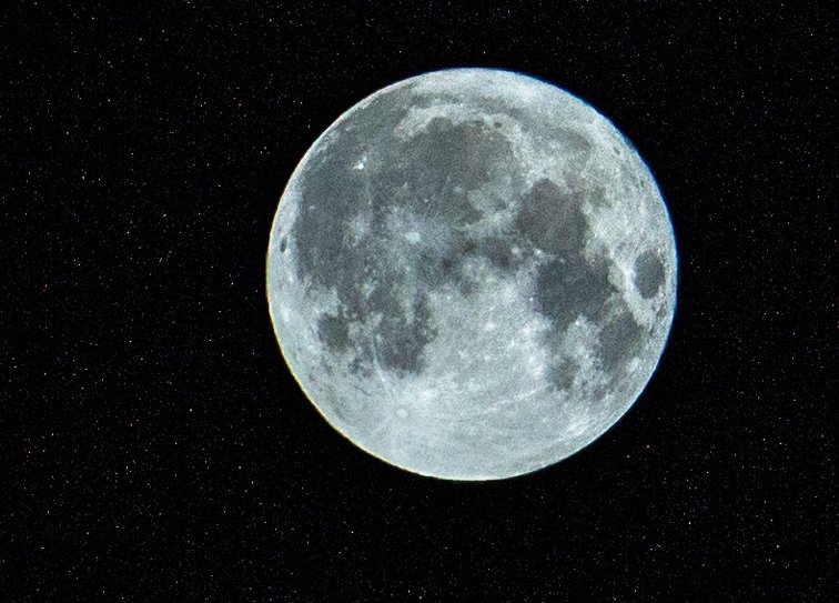 Imaginea articolului Cât e ceasul pe Lună? Casa Albă cere NASA să stabilească fusul orar de pe Lună. Timpul este diferit: "Acelaşi ceas pe care îl avem pe Pământ s-ar mişca cu o viteză diferită"