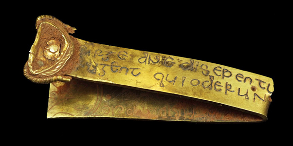 O fabuloasă comoară anglo-saxonă, descoperită de un şomer britanic 