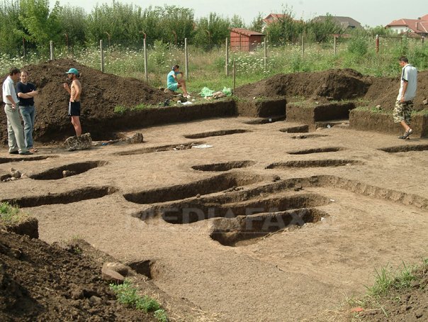 Imaginea articolului Zeci de morminte romane au fost descoperite de arheologi în Alba Iulia