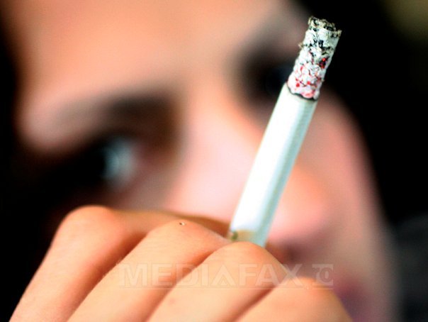 Imaginea articolului Femeile sunt mai expuse la efectele nocive ale fumatului decât bărbaţii