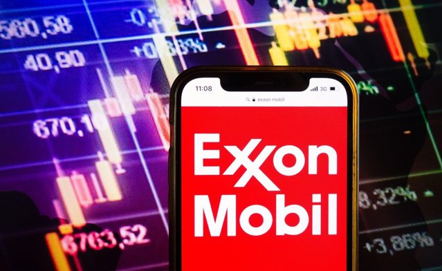 ExxonMobil, gigantul petrolier care a vândut anul trecut participaţia de 1 mld. dolari în perimetrul Neptun din Marea Neagră către Romgaz, a anunţat un profit record de 56 mld. dolari în 2022