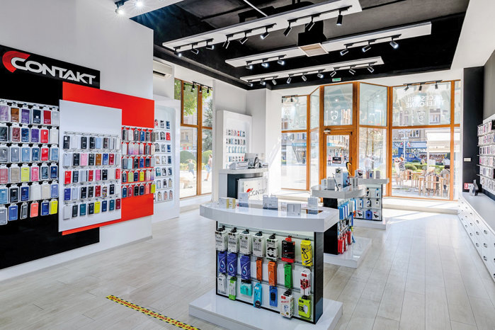 Contakt, lider în retailul de accesorii pentru telefoane mobile, a încheiat 2025 cu afaceri de 138 mil. lei, plus 8%. Compania menţine deschisă posibilitatea listării la Bursa de Valori