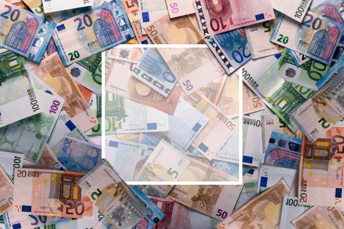 Electrica aprobă un program de emisiuni de obligaţiuni de până la 1 mld. euro. Printre băncile mandate, BCR, JP Morgan, UniCredit şi Citi