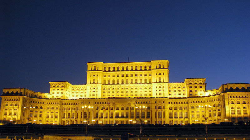 Un site prestigios din străinătate denumeşte Palatul Parlamentului ''o construcţie la superlativ''. Ce îl face atât de ''special''. Galerie FOTO