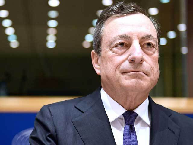 Economia europeană începe să simtă un aer rece: Preşedintele Băncii Centrale Europene nu vede economia zonei euro cu ochi buni