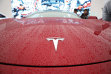 Lovitură pentru Tesla: Producătorul auto recheamă la fabrică 475.000 de vehicule pentru remedierea unor defecţiuni