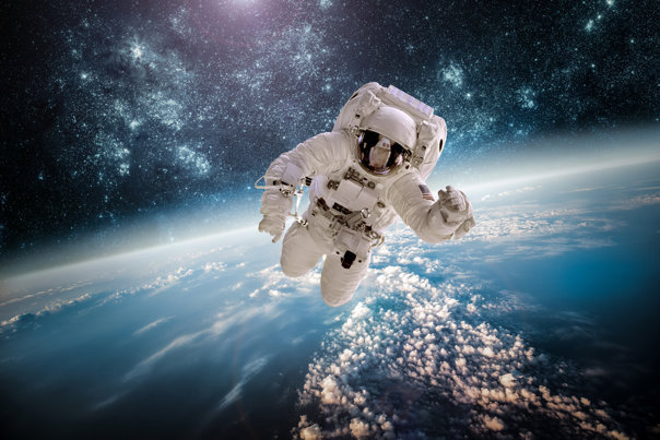 Business MAGAZIN. Cine vrea să fie astronaut? NASA recrutează pentru prima dată în patru ani noi exploratori ai spaţiului. Salariul ajunge la 160.000 de dolari pe an