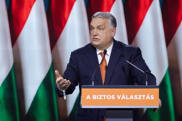 Cât mai poate rezista Viktor Orban? Economia Ungariei e la un pas de stagnare, industria în declin, iar opoziţia câştigă teren cu doar câteva luni înainte de una dintre cele mai importante curse electorale din istoria recentă a Ungariei