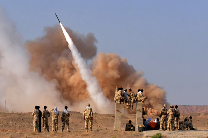 Iranul împinge regiunea spre război deschis: liderii din Golf, tot mai aproape de o ripostă militară. „Este important ca iranienii să înţeleagă că regatul, dar şi partenerii săi, dispun de capacităţi semnificative pe care le pot utiliza dacă aleg să o fac